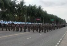 Een video-blik op politie-gymtraining in Chonburi als onderdeel van de vakantieperiode