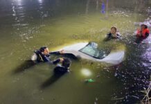 Bestuurder wijt "defecte GPS" voor het inrijden van een lagune in Chonburi