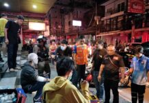 Twee mensen zijn neergeschoten en gewond geraakt in de buurt van Walking Street tijdens straatgevechten in Pattaya